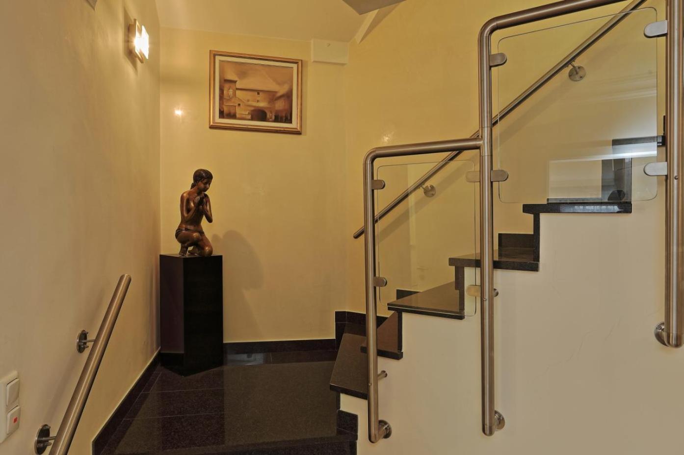 Apartamento Penthouse Muelheim- Ruhr - Zentral - Edel - Luxus Pur Mülheim an der Ruhr Exterior foto